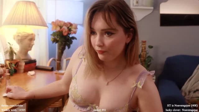 Gallery image thumbnail from Femme's myfreecams stream on, 03/12/2024, 18:35 image 13 of 20
