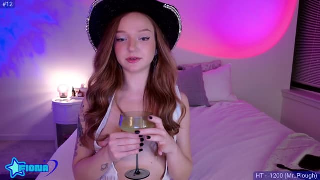 Gallery image thumbnail from Fiona's myfreecams stream on, 10/19/2024, 11:12 image 16 of 20