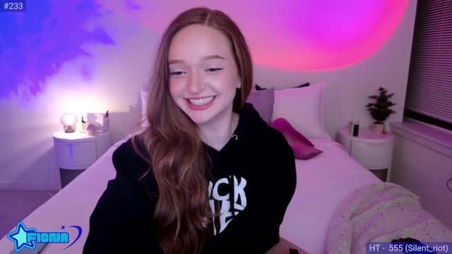 Gallery image thumbnail from Fiona's myfreecams stream on, 01/04/2025, 09:50 image 6 of 20