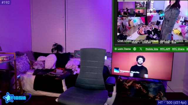 Gallery image thumbnail from Fiona's myfreecams stream on, 01/16/2025, 08:27 image 9 of 20