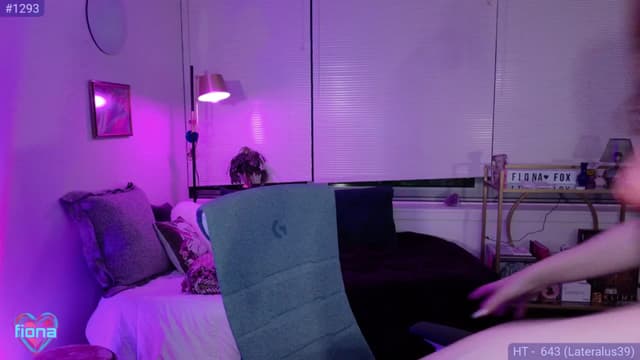 Gallery image thumbnail from Fiona's myfreecams stream on, 06/10/2025, 09:14 image 13 of 20