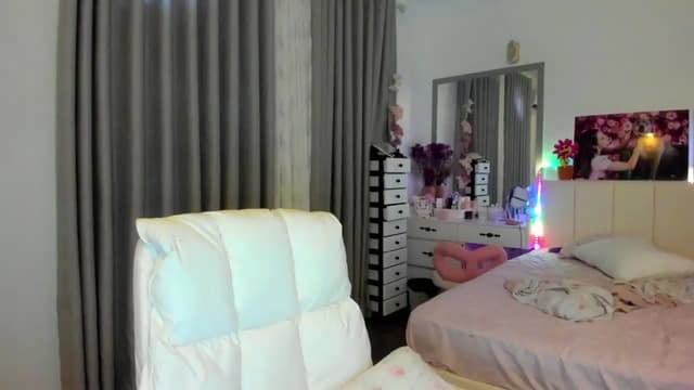 Gallery image thumbnail from Haru_'s myfreecams stream on, 01/01/2026, 07:55 image 12 of 20