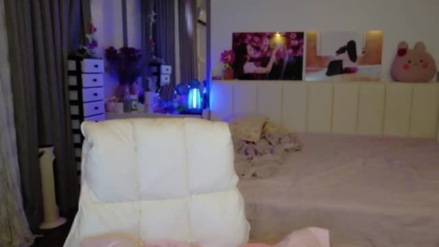 Gallery image thumbnail from Haru_'s myfreecams stream on, 03/04/2026, 06:09 image 2 of 20