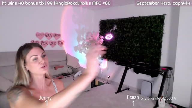 Gallery image thumbnail from HeyBB's myfreecams stream on, 09/22/2023, 20:04 image 20 of 20