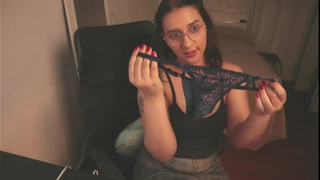 Gallery image thumbnail from Iris_'s myfreecams stream on, 06/26/2024, 07:14 image 5 of 20