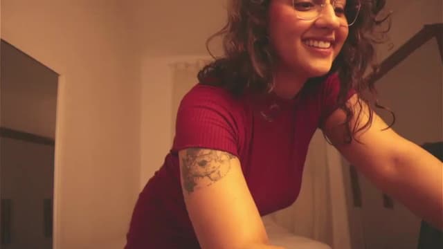 Gallery image thumbnail from Iris_'s myfreecams stream on, 11/08/2024, 08:07 image 17 of 20