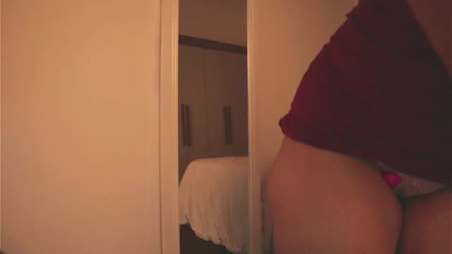 Gallery image thumbnail from Iris_'s myfreecams stream on, 11/08/2024, 08:07 image 13 of 20