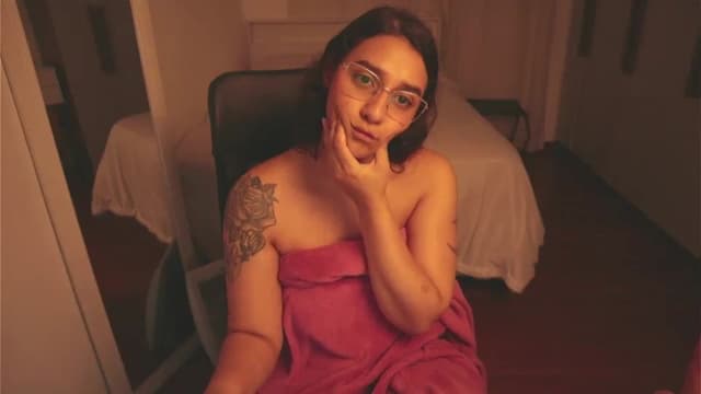 Gallery image thumbnail from Iris_'s myfreecams stream on, 11/16/2024, 09:27 image 11 of 20