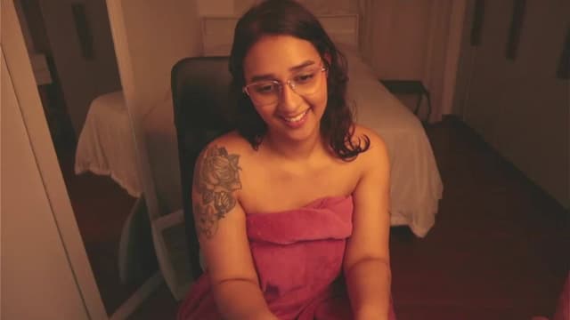Gallery image thumbnail from Iris_'s myfreecams stream on, 11/16/2024, 09:27 image 9 of 20