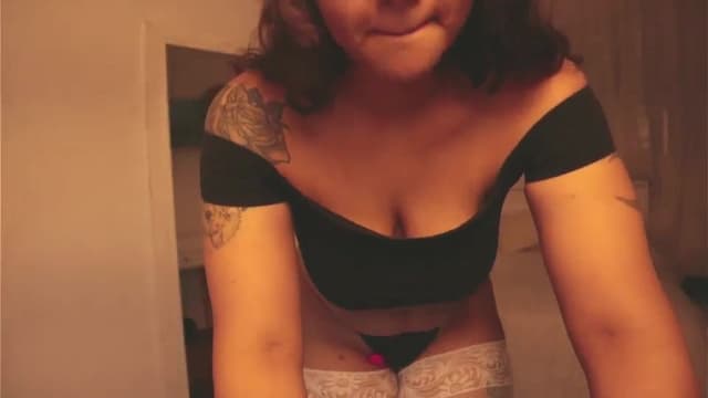 Gallery image thumbnail from Iris_'s myfreecams stream on, 12/18/2024, 06:45 image 6 of 20