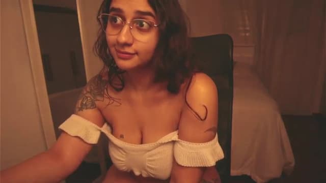Gallery image thumbnail from Iris_'s myfreecams stream on, 01/16/2025, 07:30 image 7 of 20