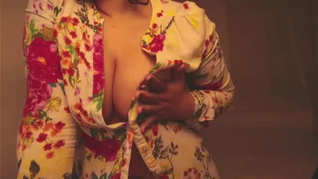 Gallery image thumbnail from Iris_'s myfreecams stream on, 02/08/2025, 08:58 image 18 of 20