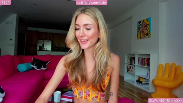 Gallery image thumbnail from ItsLo's myfreecams stream on, 04/18/2023, 20:47 image 8 of 20
