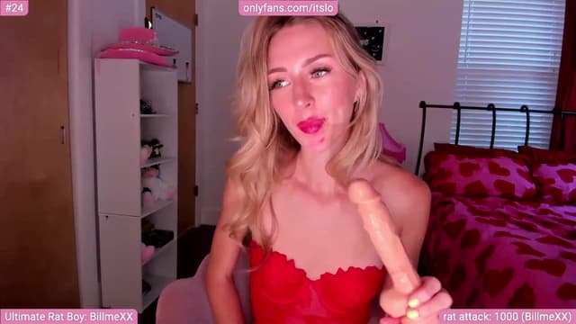 Gallery image thumbnail from ItsLo's myfreecams stream on, 06/19/2023, 20:27 image 18 of 20