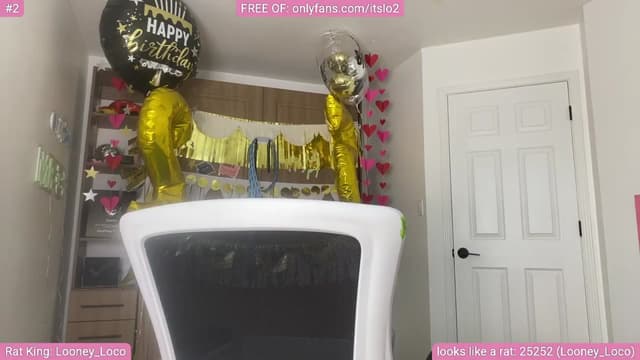 Gallery image thumbnail from ItsLo's myfreecams stream on, 03/21/2025, 02:18 image 9 of 20