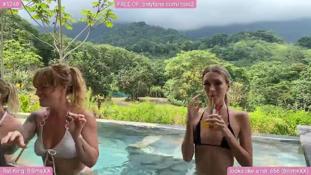 Gallery image thumbnail from ItsLo's myfreecams stream on, 04/30/2025, 20:07 image 18 of 20