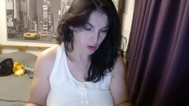 Gallery image thumbnail from JLori's myfreecams stream on, 11/14/2022, 23:13 image 3 of 20
