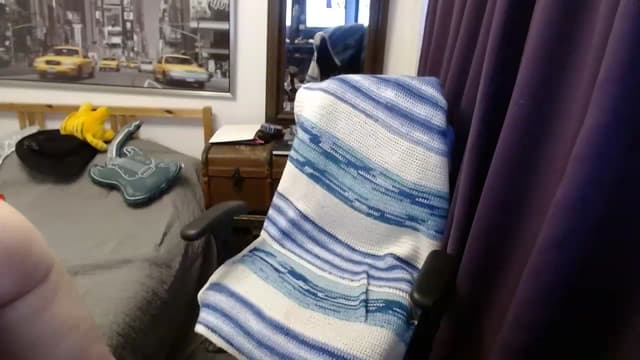 Gallery image thumbnail from JLori's myfreecams stream on, 11/22/2022, 12:54 image 10 of 20