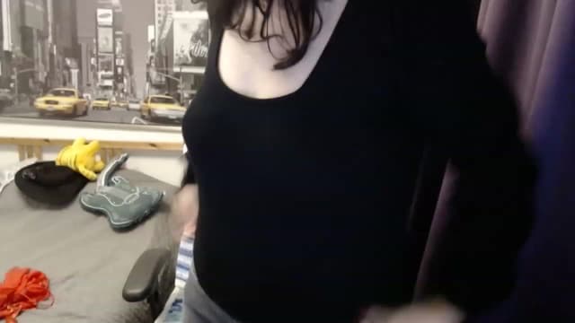 Gallery image thumbnail from JLori's myfreecams stream on, 11/22/2022, 12:54 image 13 of 20