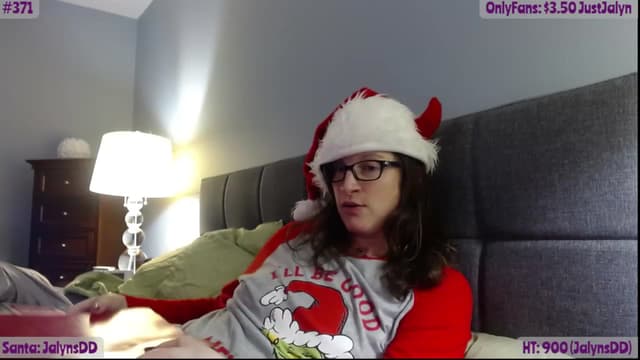 Gallery image thumbnail from Jalyn's myfreecams stream on, 12/20/2022, 24:34 image 9 of 20