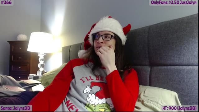 Gallery image thumbnail from Jalyn's myfreecams stream on, 12/20/2022, 24:34 image 12 of 20