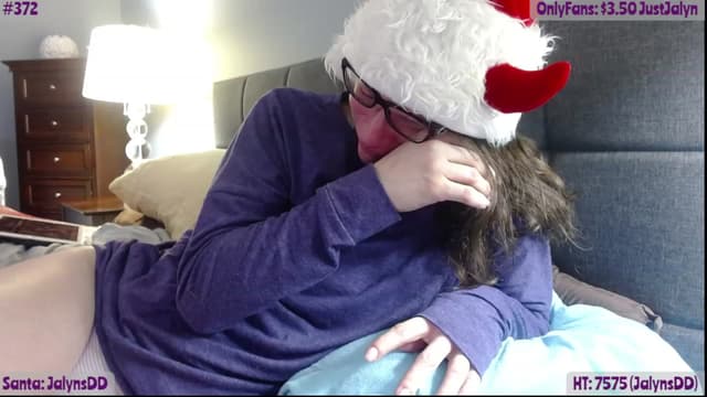 Gallery image thumbnail from Jalyn's myfreecams stream on, 12/24/2022, 24:04 image 13 of 20