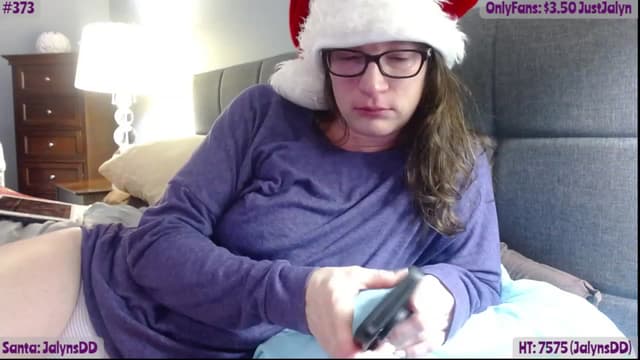 Gallery image thumbnail from Jalyn's myfreecams stream on, 12/24/2022, 24:04 image 14 of 20