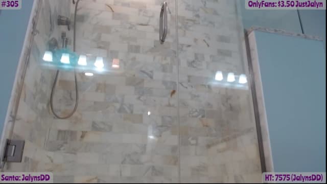 Gallery image thumbnail from Jalyn's myfreecams stream on, 12/24/2022, 04:29 image 16 of 20