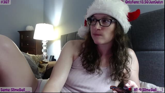 Gallery image thumbnail from Jalyn's myfreecams stream on, 12/27/2022, 23:15 image 14 of 20