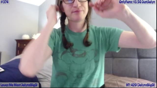 Gallery image thumbnail from Jalyn's myfreecams stream on, 01/06/2023, 01:24 image 7 of 20