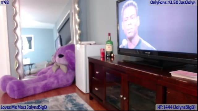 Gallery image thumbnail from Jalyn's myfreecams stream on, 02/15/2023, 02:07 image 1 of 20