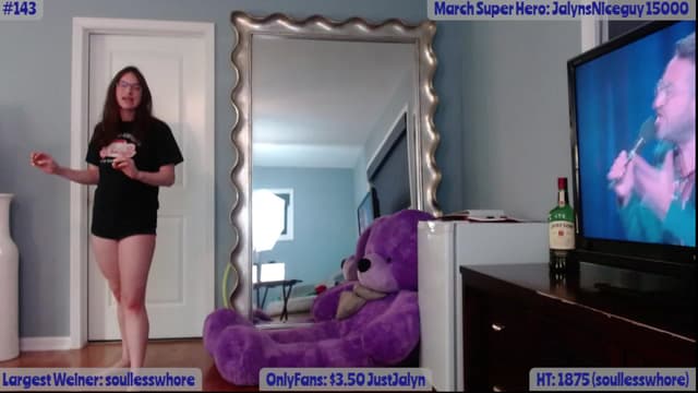 Gallery image thumbnail from Jalyn's myfreecams stream on, 03/09/2023, 24:20 image 5 of 20