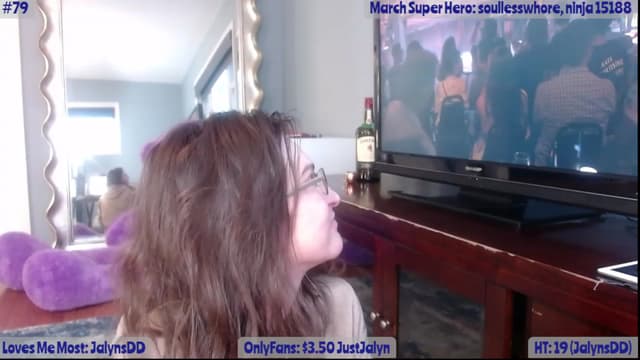 Gallery image thumbnail from Jalyn's myfreecams stream on, 03/24/2023, 01:03 image 2 of 20