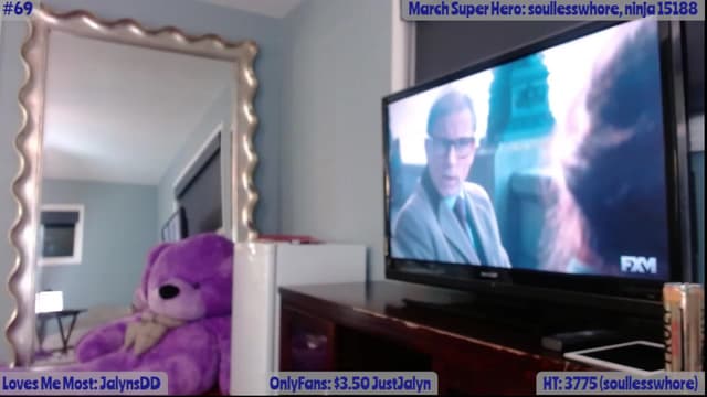Gallery image thumbnail from Jalyn's myfreecams stream on, 03/26/2023, 01:29 image 16 of 20