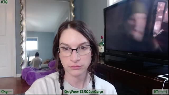 Gallery image thumbnail from Jalyn's myfreecams stream on, 03/31/2023, 19:55 image 18 of 20