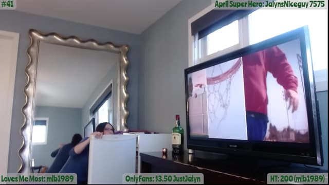 Gallery image thumbnail from Jalyn's myfreecams stream on, 04/03/2023, 24:02 image 5 of 20