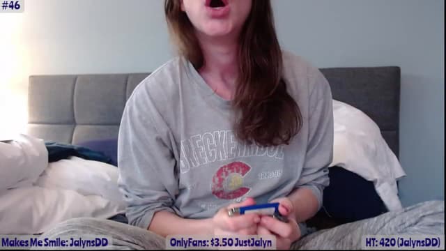 Gallery image thumbnail from Jalyn's myfreecams stream on, 04/16/2023, 14:04 image 14 of 20