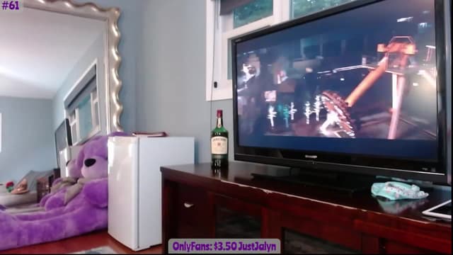 Gallery image thumbnail from Jalyn's myfreecams stream on, 07/14/2023, 01:07 image 15 of 20