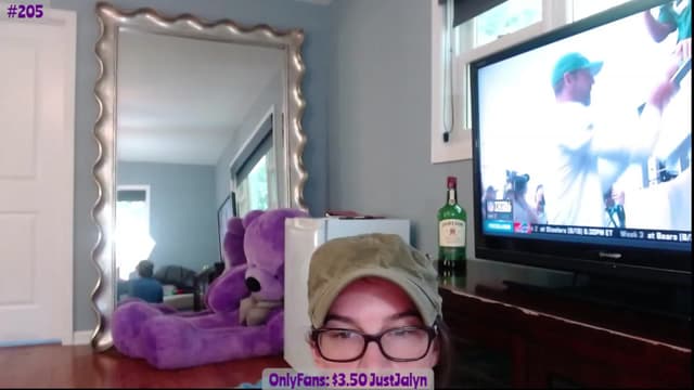 Gallery image thumbnail from Jalyn's myfreecams stream on, 08/03/2023, 23:48 image 11 of 20