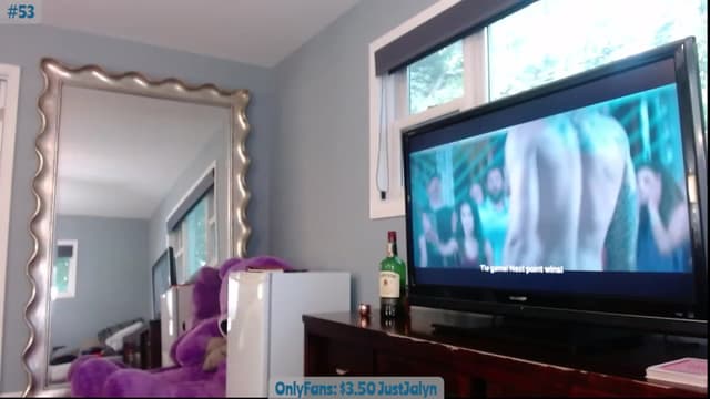 Gallery image thumbnail from Jalyn's myfreecams stream on, 08/23/2023, 24:01 image 11 of 20