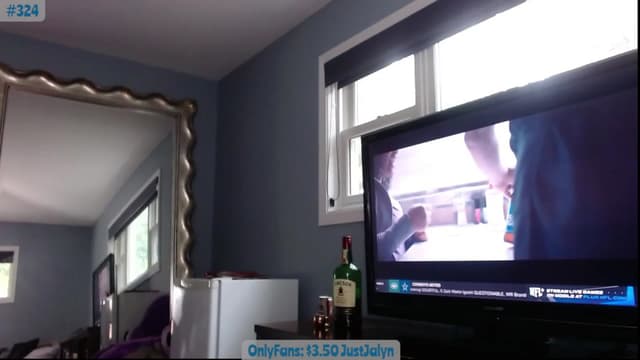 Gallery image thumbnail from Jalyn's myfreecams stream on, 09/17/2023, 17:54 image 14 of 20