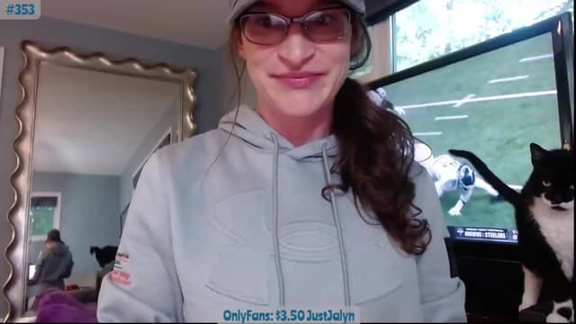 Gallery image thumbnail from Jalyn's myfreecams stream on, 09/19/2023, 24:13 image 2 of 20