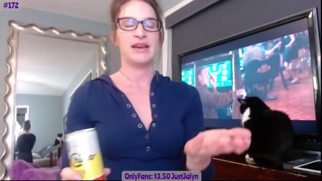Gallery image thumbnail from Jalyn's myfreecams stream on, 10/04/2023, 01:21 image 11 of 20