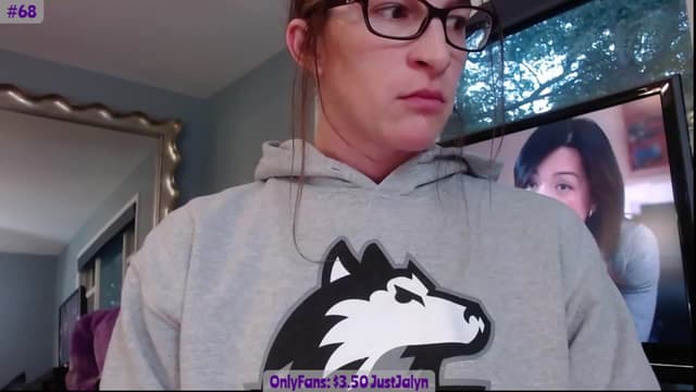 Gallery image thumbnail from Jalyn's myfreecams stream on, 10/09/2023, 23:45 image 1 of 20