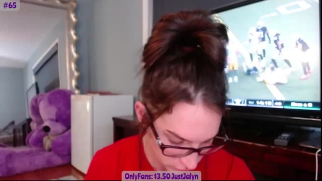 Gallery image thumbnail from Jalyn's myfreecams stream on, 10/10/2023, 01:22 image 7 of 20