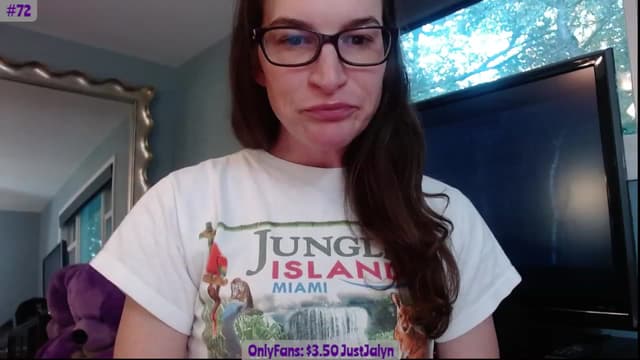 Gallery image thumbnail from Jalyn's myfreecams stream on, 10/10/2023, 23:40 image 7 of 20