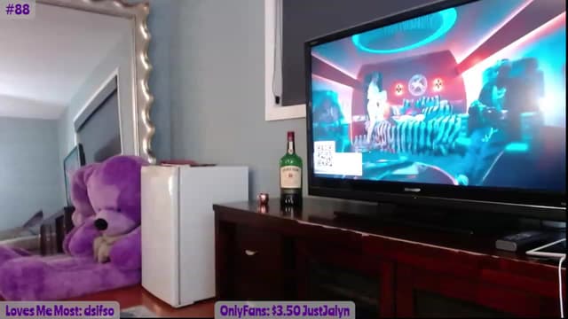Gallery image thumbnail from Jalyn's myfreecams stream on, 10/13/2023, 01:52 image 13 of 20
