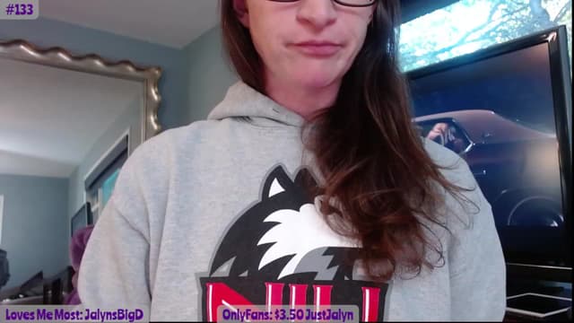 Gallery image thumbnail from Jalyn's myfreecams stream on, 10/17/2023, 23:33 image 11 of 20