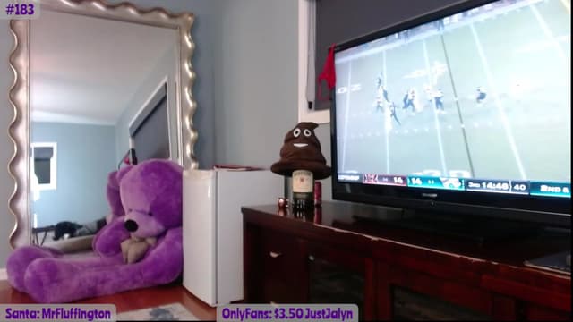 Gallery image thumbnail from Jalyn's myfreecams stream on, 12/05/2023, 03:15 image 15 of 20