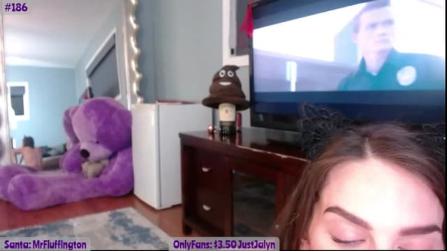 Gallery image thumbnail from Jalyn's myfreecams stream on, 12/05/2023, 03:49 image 6 of 20